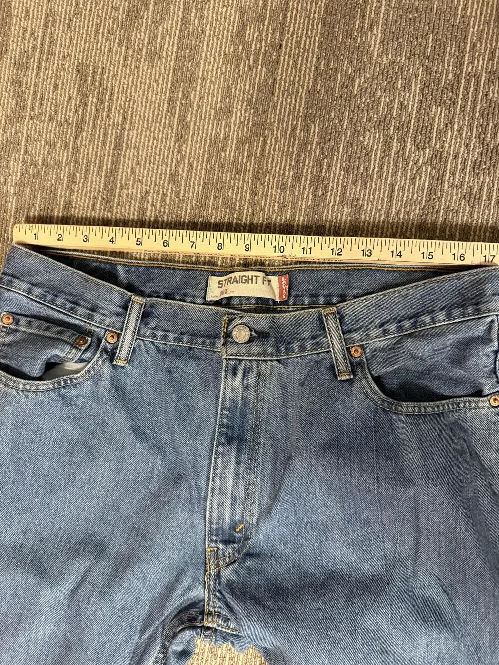 Levis 505 Jeans Mens 38x30 Blue Straight Fit Regular Zip Fly 5-Pocket Denim